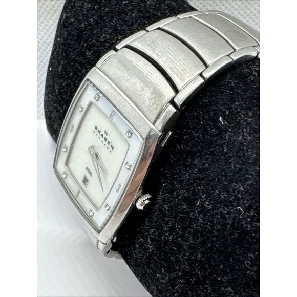 Skagen 380SSX Women\'s Silver Stainless Steel Analog Dial Quartz Watch AEA278 main image 7